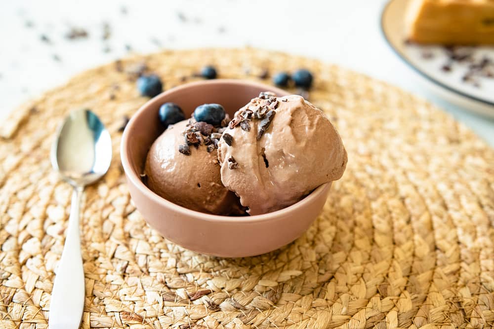 Keto chocolate ice cream dairy-free